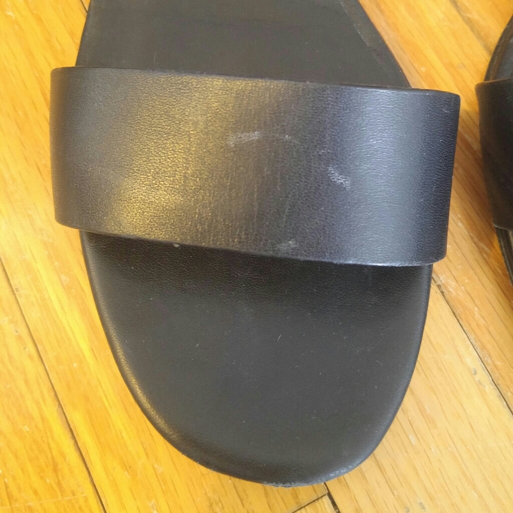 ⛔SOLD⛔ VINCE Black Ankle Strap Block Heel Sandal - Picture 9 of 11